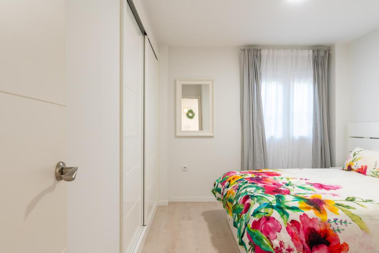 شقة Whitey Aparment In Triana إشبيلية المظهر الخارجي الصورة